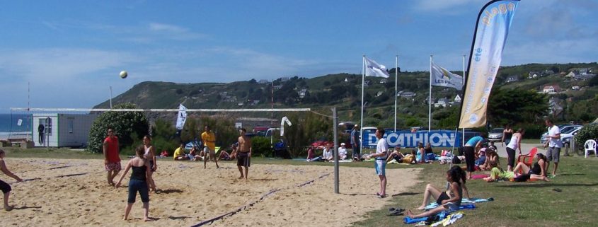 Pratiquer le beach-volley à Sciotot